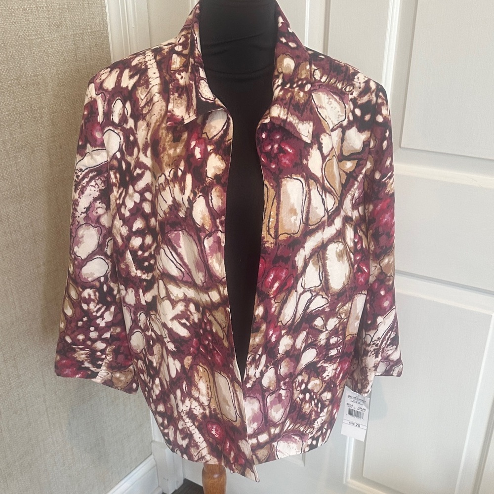 Alfred Dunner Maroon and Beige Abstract Blazer